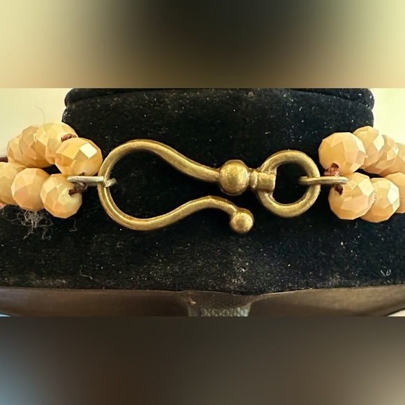 Vintage 20” Beige Glass Beaded Double Strand Necklace wBeautiful Jasper Pendant. - Picture 4 of 4